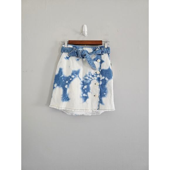 🎅 Pick 3 For $15 Urban Outfitters BDG Tiedye Button Skirt XS NWT - Picture 2 of 3